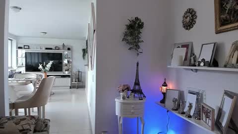 sarha online show from February 2025 05:19:02 PM