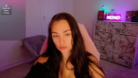 sariaaahh online show from January 2026 06:01:01 PM