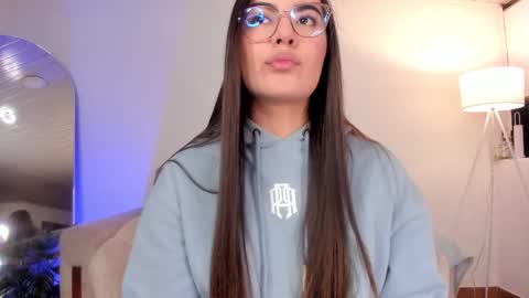 Sarita Lozano online show from November 2025 11:48:01 PM