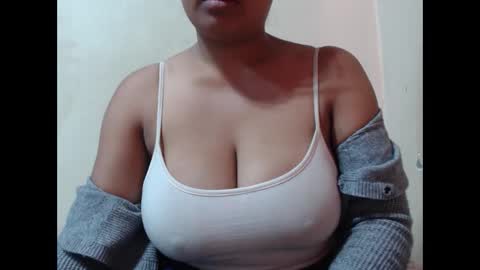 saronette online show from October 2025 06:25:02 AM