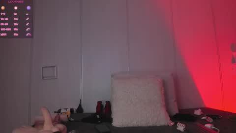 Sasha  online show from December 2025 07:31:01 PM