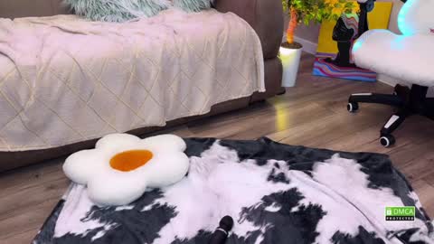 Snapshot of sasha_suprapro chatting on December 2024 10:13:02 PM Hi everyone my name is Sasha online show from December 2024 10:13:02 PM