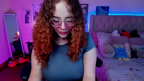 Snapshot of sashaa_love chatting on February 2025 08:39:02 AM Tattie online show from February 2025 08:39:02 AM