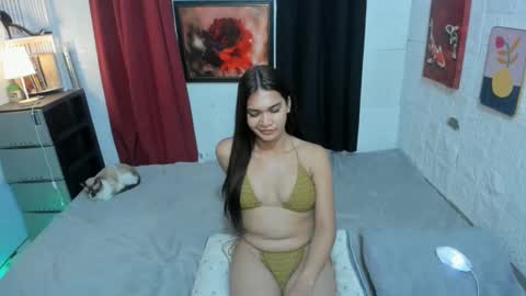 ESTELLA online show from January 2025 05:59:02 PM