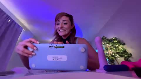 Snapshot of sashaminx6969 chatting on December 2024 05:23:01 AM Sasha online show from December 2024 05:23:01 AM