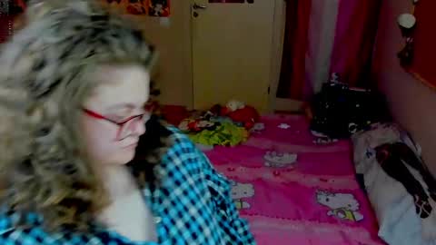 .Alexandra online show from May 2026 05:09:02 PM