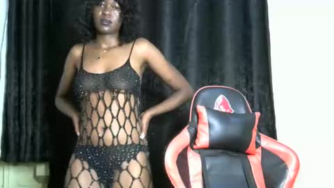 sassy_lyne online show from December 2025 08:14:01 PM
