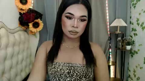 sassy_tinaxx online show from November 2025 09:25:01 AM