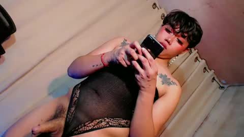 Snapshot of sassyffyra69 chatting on June 2026 03:04:01 AM MARIO LABO online show from June 2026 03:04:01 AM
