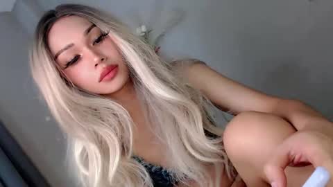 Snapshot of sassyslutmode chatting on February 2026 10:25:02 PM Z I A online show from February 2026 10:25:02 PM