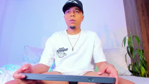     online show from February 2026 10:52:02 PM