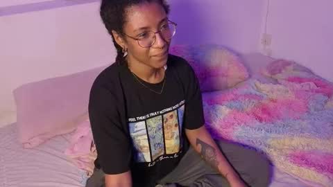 saturno_vibes online show from February 2026 09:30:01 AM