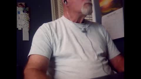 Snapshot of satyr64 chatting on September 2025 02:27:02 PM satyr64 online show from September 2025 02:27:02 PM