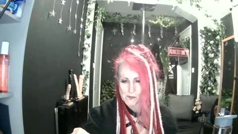 Snapshot of saucysky chatting on May 2026 09:20:02 PM SaucySky online show from May 2026 09:20:02 PM