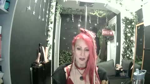 Snapshot of saucysky chatting on May 2026 09:22:01 PM SaucySky online show from May 2026 09:22:01 PM