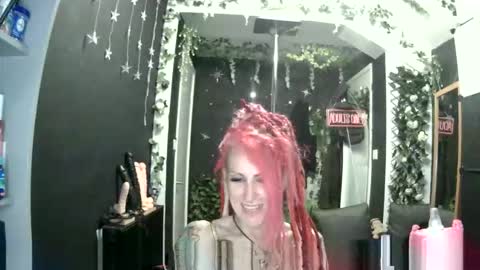 Snapshot of saucysky chatting on June 2026 09:53:02 PM SaucySky online show from June 2026 09:53:02 PM