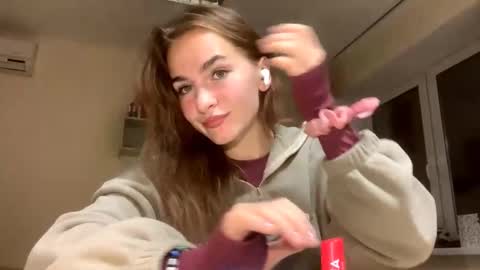 Snapshot of saundrayeeloy chatting on October 2025 04:38:01 PM Martha online show from October 2025 04:38:01 PM