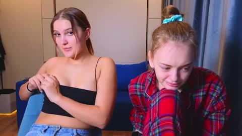 Snapshot of sav_anna chatting on December 2024 05:02:01 PM LUNA and ANNA    online show from December 2024 05:02:01 PM