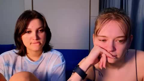 Snapshot of sav_anna chatting on September 2025 05:57:02 PM LUNA and ANNA    online show from September 2025 05:57:02 PM