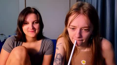 Snapshot of sav_anna chatting on September 2025 05:29:02 PM LUNA and ANNA    online show from September 2025 05:29:02 PM