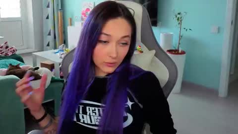 Snapshot of savage_lust_ chatting on April 2026 03:09:02 AM Ariel online show from April 2026 03:09:02 AM