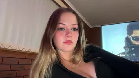 Snapshot of savannahcarterrr chatting on June 2026 01:01:01 PM savannahcarterrr online show from June 2026 01:01:01 PM