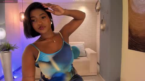 S a v a n n a h  online show from March 2025 11:47:02 AM