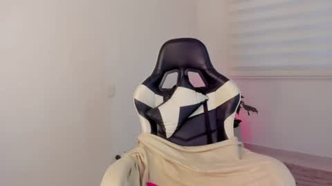 Savannahwildee online show from June 2026 11:22:02 AM