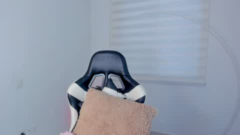 Savannahwildee online show from July 2026 11:30:02 AM
