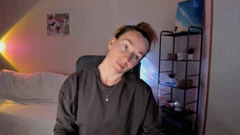 save the qween online show from November 2025 11:23:02 AM