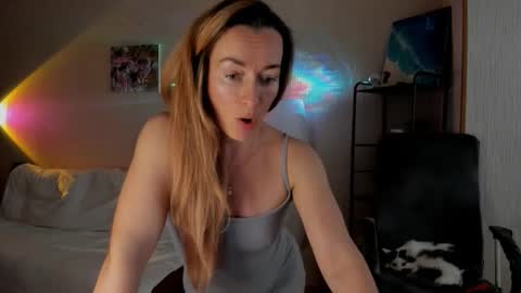 save the qween online show from November 2025 07:05:02 AM