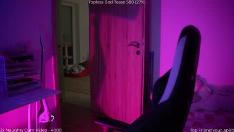 Naomi online show from February 2026 08:25:01 PM