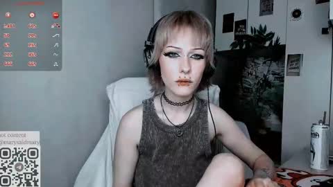 pronoun she. name Mary. age 21. online show from September 2025 01:09:02 AM