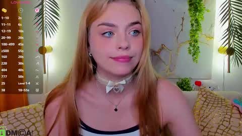 Snapshot of sayl0r_moon chatting on September 2025 12:11:01 AM Kira GMT 7 Mon Thu-Sun 0800am-0200pm online show from September 2025 12:11:01 AM