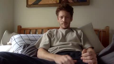 Snapshot of sbshowoff chatting on September 2025 06:41:02 PM Stripper in Training online show from September 2025 06:41:02 PM