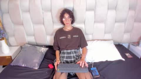 scaarlett_22 online show from February 2026 04:16:02 AM