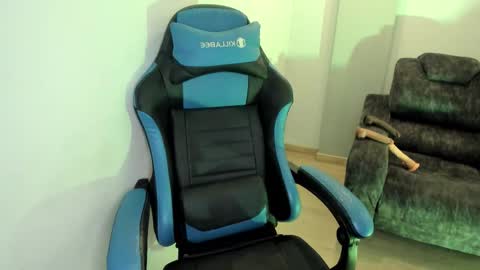 scarbadgirl_ online show from October 2025 03:12:02 AM