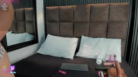 scarlet__love__ online show from May 2026 11:30:02 AM