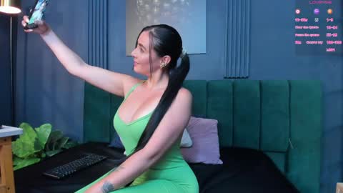 Snapshot of scarlet_edwars chatting on May 2026 06:16:01 PM Scarlet Edwars online show from May 2026 06:16:01 PM