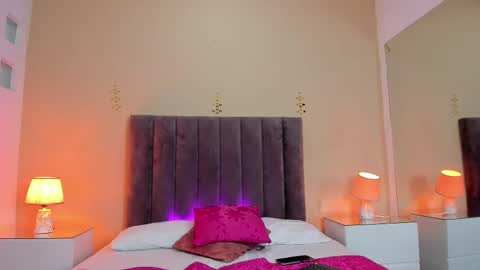 Snapshot of scarlet_pielcanela chatting on May 2026 08:17:01 PM Scarlet online show from May 2026 08:17:01 PM