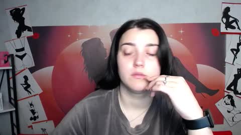 ScarletCargo online show from December 2025 06:52:02 AM