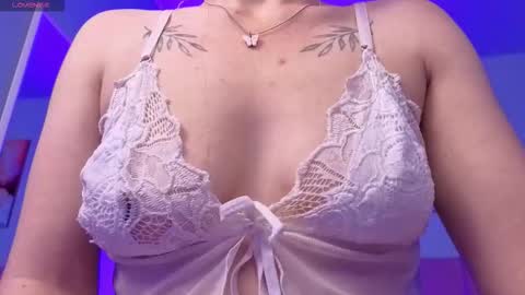 Scarlet  online show from November 2025 04:23:02 AM