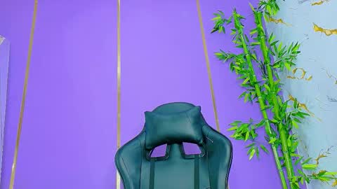 Denis online show from October 2025 04:55:01 AM