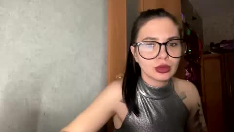 Snapshot of scarletpetal chatting on January 2025 10:34:02 AM scarletpetal online show from January 2025 10:34:02 AM