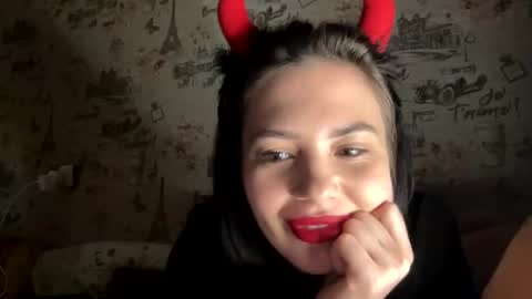 Snapshot of scarletpetal chatting on January 2025 01:09:01 PM scarletpetal online show from January 2025 01:09:01 PM