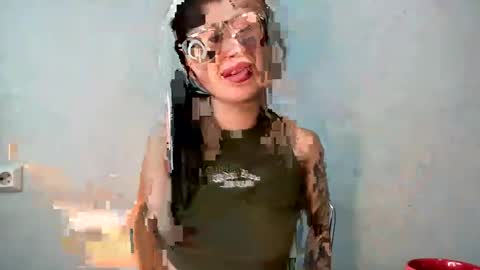 Snapshot of scarletpetal chatting on February 2025 09:19:01 AM scarletpetal online show from February 2025 09:19:01 AM
