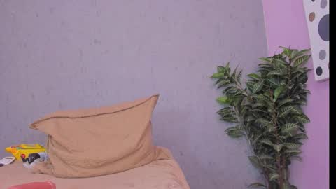 Scarlett 3 online show from February 2026 03:12:01 AM