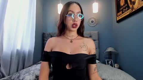 Scarlett online show from October 2025 05:02:02 PM