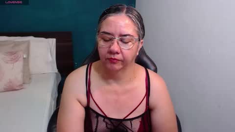 Scarlett  online show from December 2025 05:49:01 AM