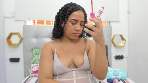 scarlett_fox20 online show from March 2025 12:17:01 PM